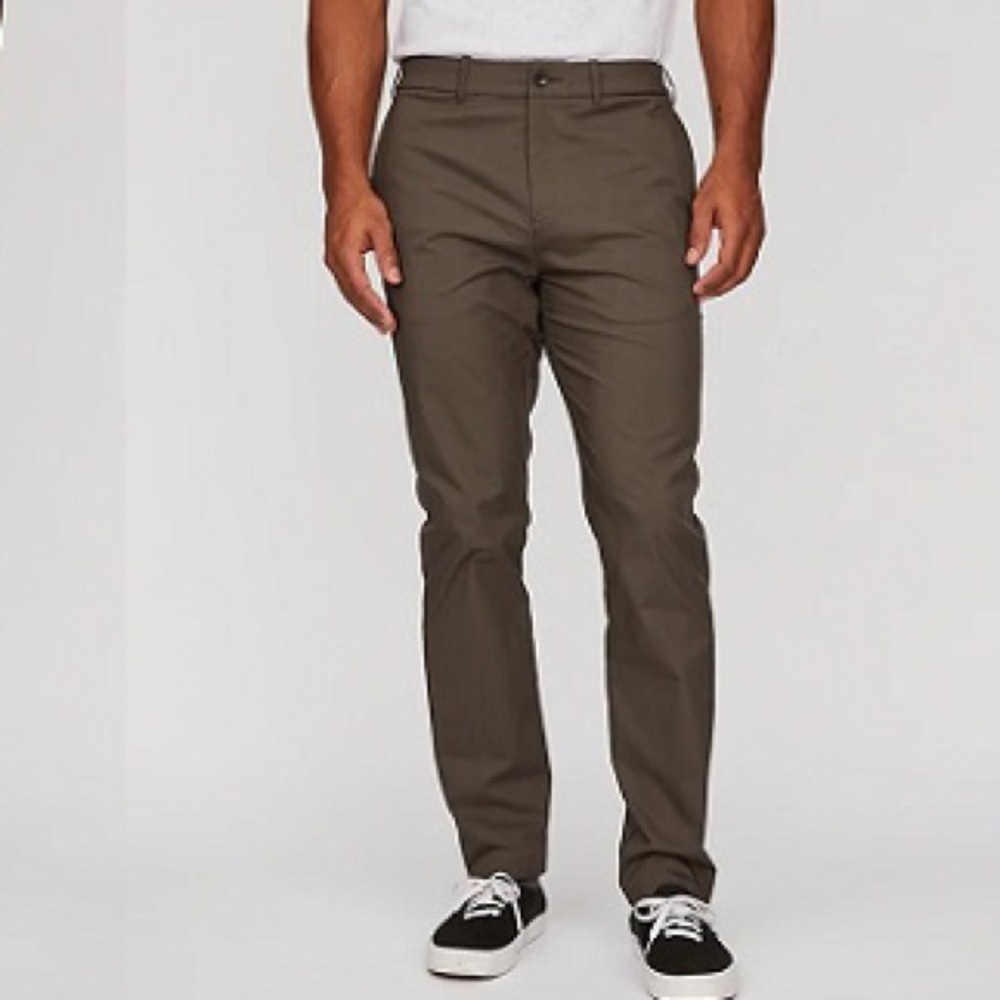NWT 32/30 Hill City Everyday Pant in Slim Fit in Tech Performance Twill.